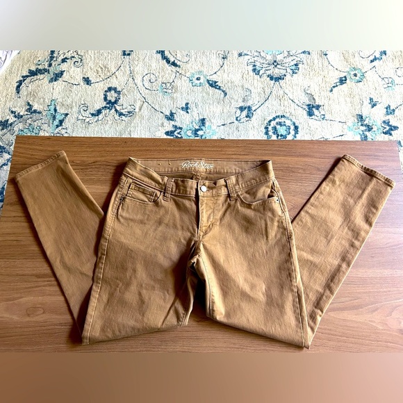 Old Navy sz 10 women’s tan Rockstar ankle skinny jeans, casual khakis, stretchy - Picture 1 of 8
